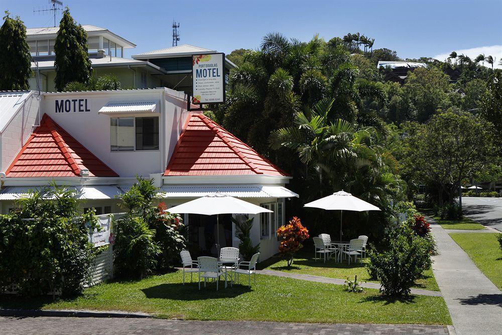 Port Douglas Motel Exterior photo